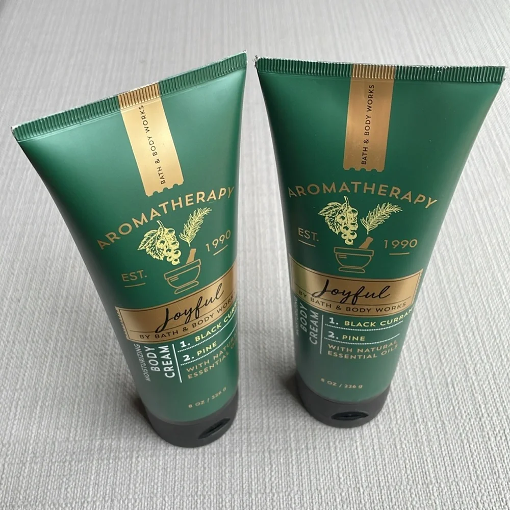 BATH & BODY WORKS AROMATHERAPY BODY CREAM JOYFUL BLACK CURRANT PINE 8 OZ x 2